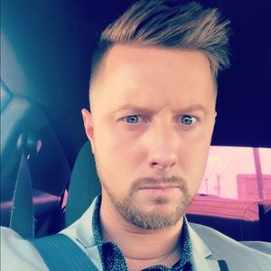 Meet your Posher, Aaron